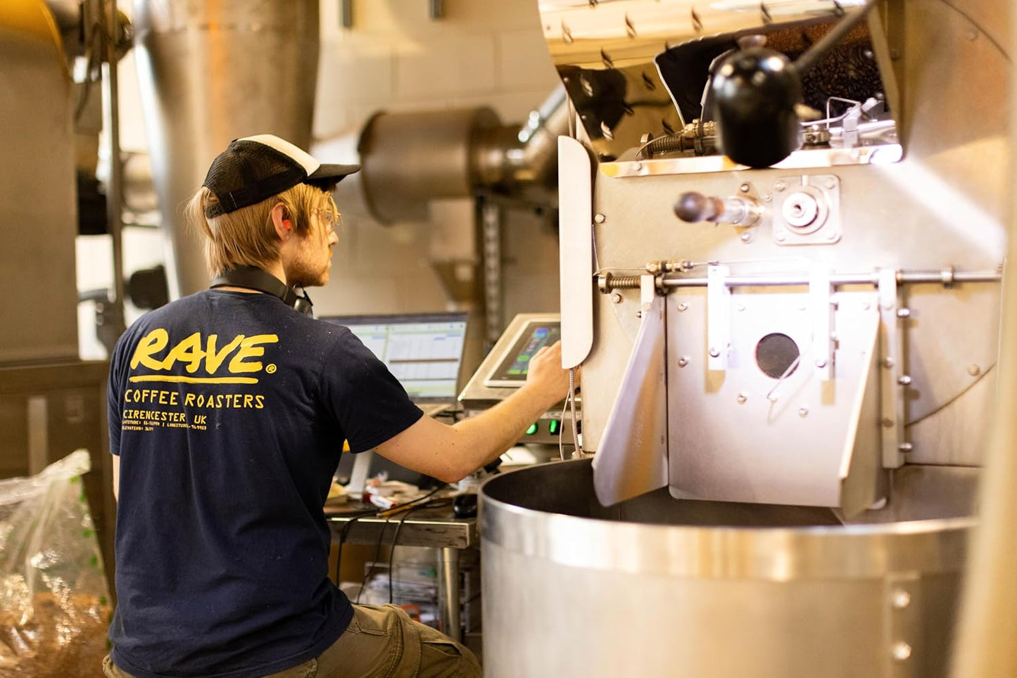 Rave Coffee Signature Blend Nº 1 Whole Beans 1kg - Freshly Roasted Coffee-ExpressCo